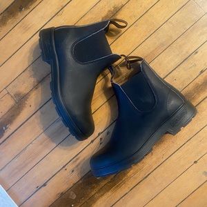 ECU Blundstone 501s - Black Leather W9/M7